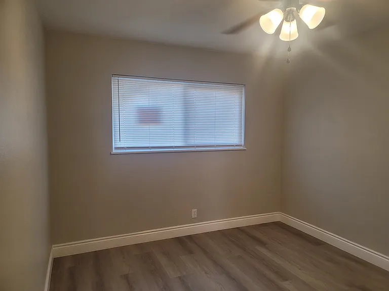 5146 N Sherman Ave — Photo 10