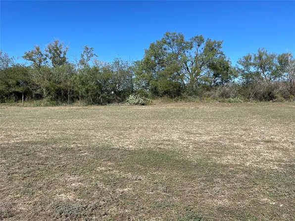 2002 America St, Goldthwaite, TX 76844