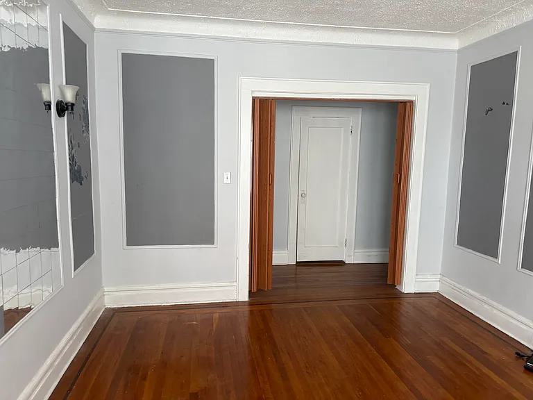 264 Davis Ave #6 — Photo 6