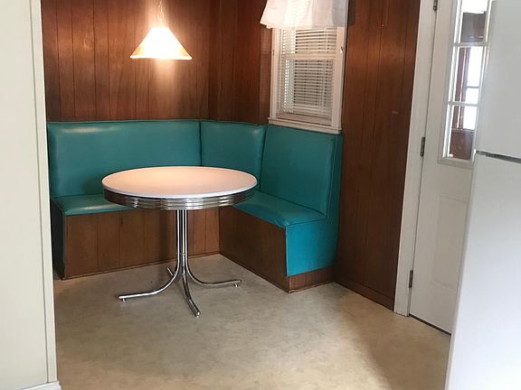 Eat in nook In kitchen