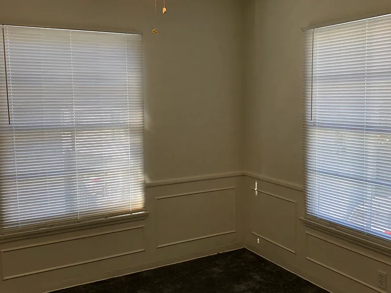 613 1/2 Kelton Ave — Photo 20