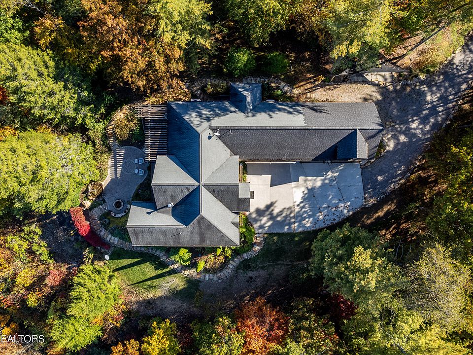 2548 Elks Point Dr, Walland, TN 37886 Zillow