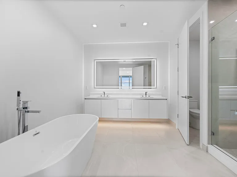 220 Lake Shore Dr #811 — Photo 11