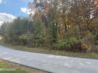 919 Nina Delozier Rd, Maryville, TN 37804