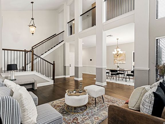 5th image of 20018 ENCINO RIDGE ST