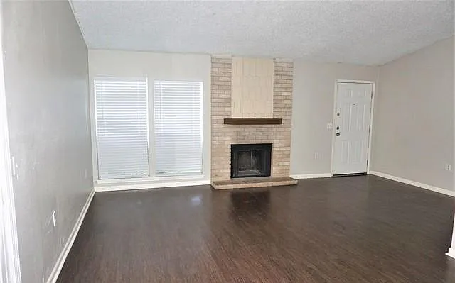 Building Photo - 5531 Rangeland St