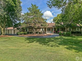 13 Grand Duell Way, Hanover Park, IL 60133
