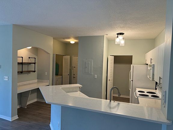 2nd image of 510 Florida Club Blvd APT 202