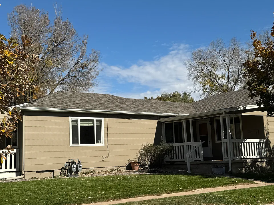 1725 E Warren Ave