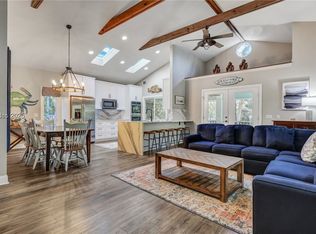 1 Bayberry Ln, Hilton Head Island, SC 29928