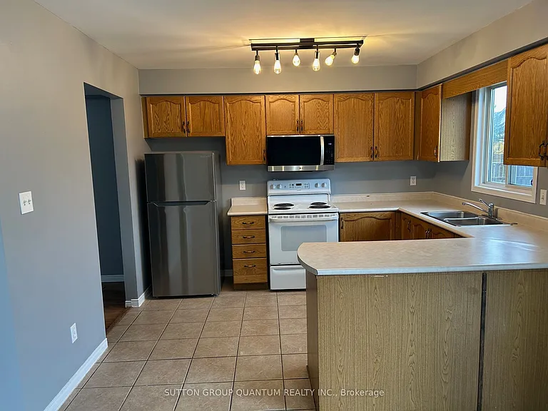987 Prosperity Ct — Photo 8