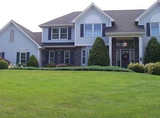 7 Chablis Dr, Fairport, NY 14450