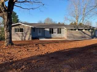 114 Hickory Hill Dr, Estill Springs, TN 37330