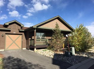 635 Elk Track Cir, Granby, CO 80446