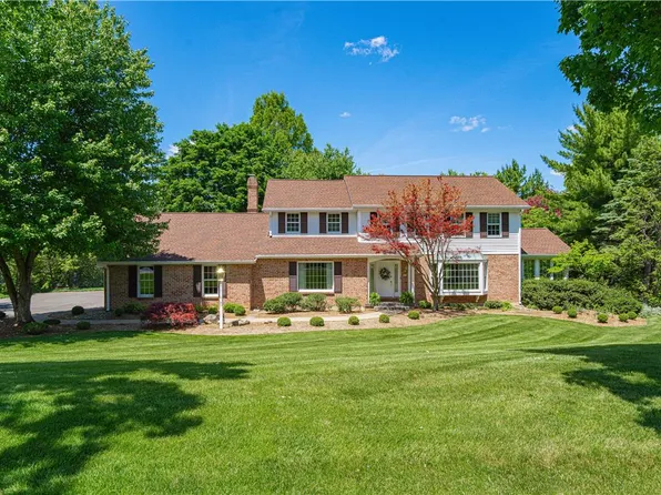 4777 Belmont Dr, Emmaus, PA 18049