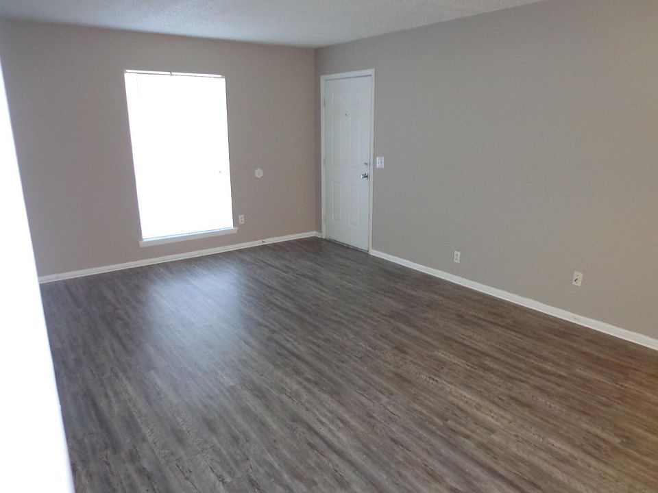 Carriage House 111 Sheila Dr Dothan AL Zillow