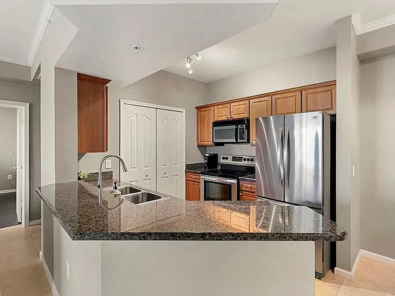 12990 Positano Cir #204 — Photo 6