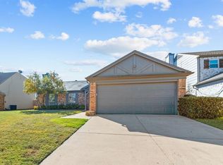214 Wildbriar St, Euless, TX 76039