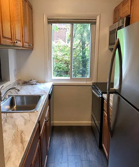 2132 19th St N #202 — Photo 5