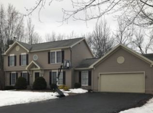 8440 Rollercoaster Dr, Cicero, NY 13039