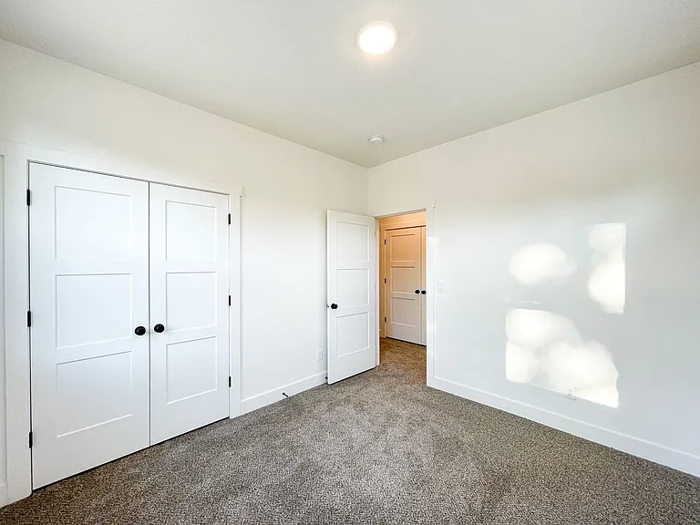 Bluffview Townhomes — Photo 14