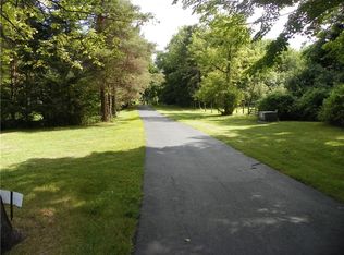 872 Shoemaker Rd, Webster, NY 14580