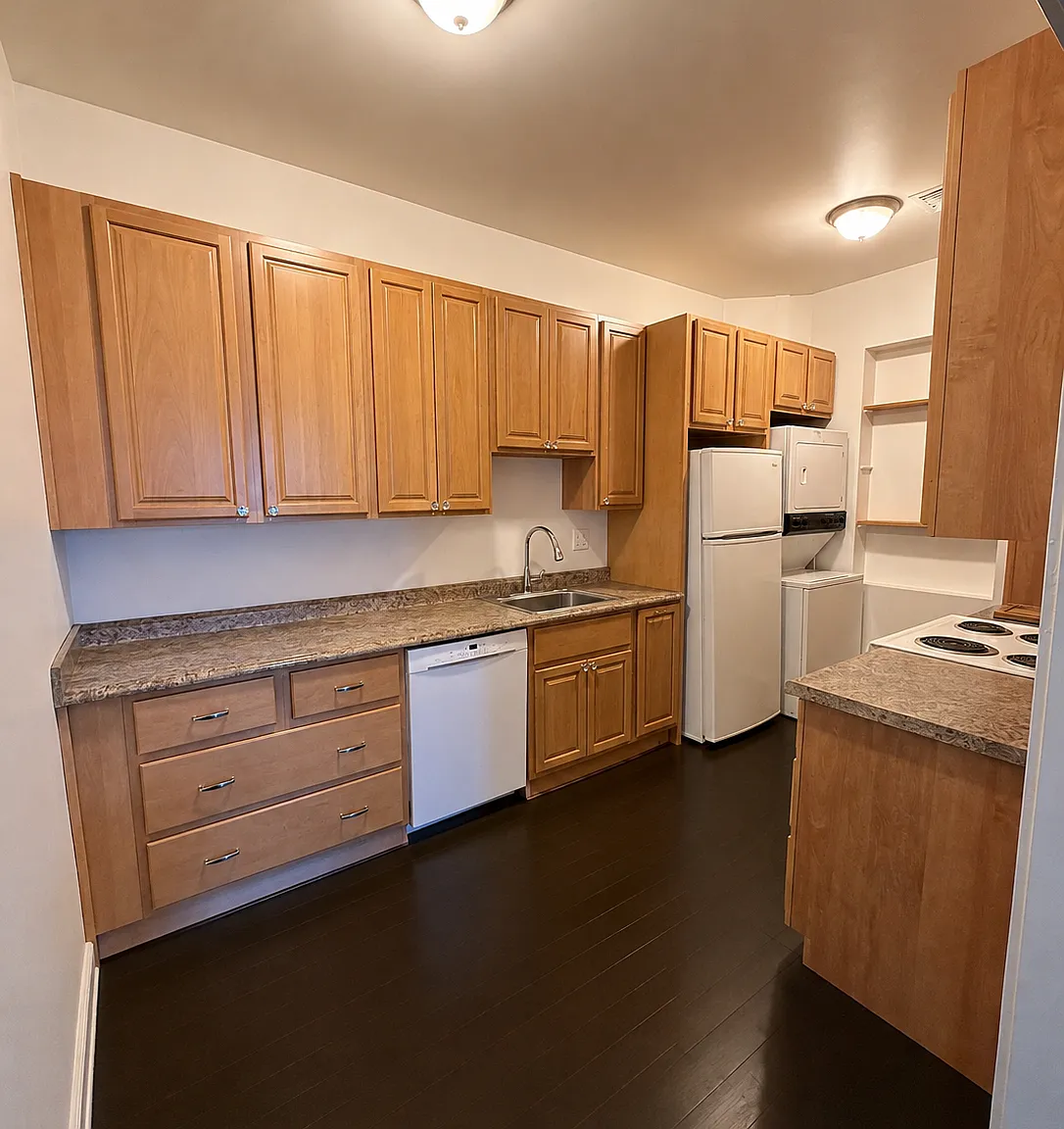 2 bed, $1,800 — Photo 3