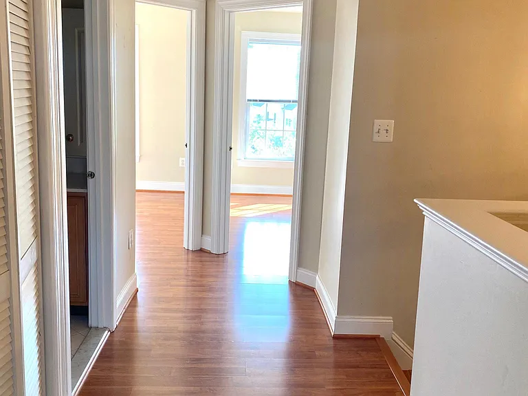 22106 Havenworth Ln — Photo 12
