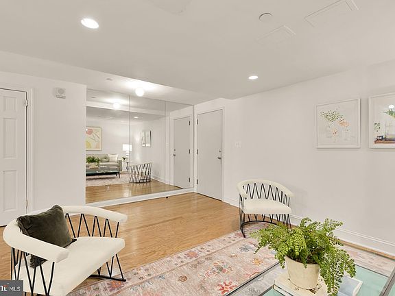 3rd image of 3601 Connecticut Ave NW Ste L10