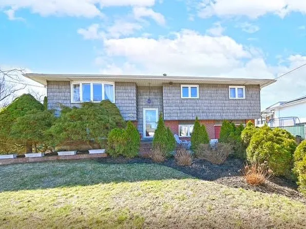108 Wicks Road, Commack, NY 11725