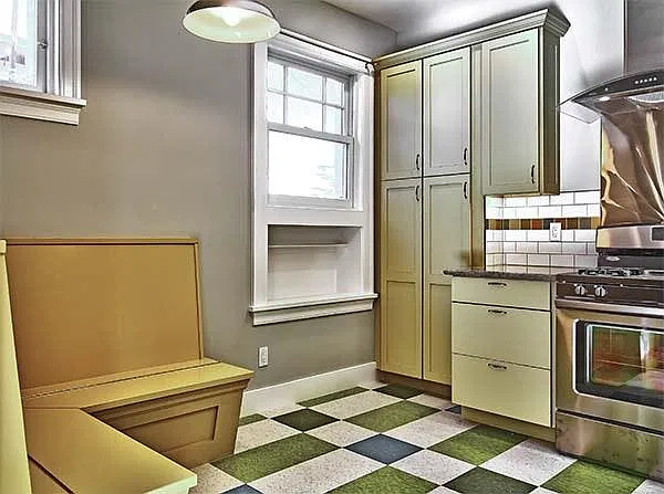 2323 Alameda Ave — Photo 4