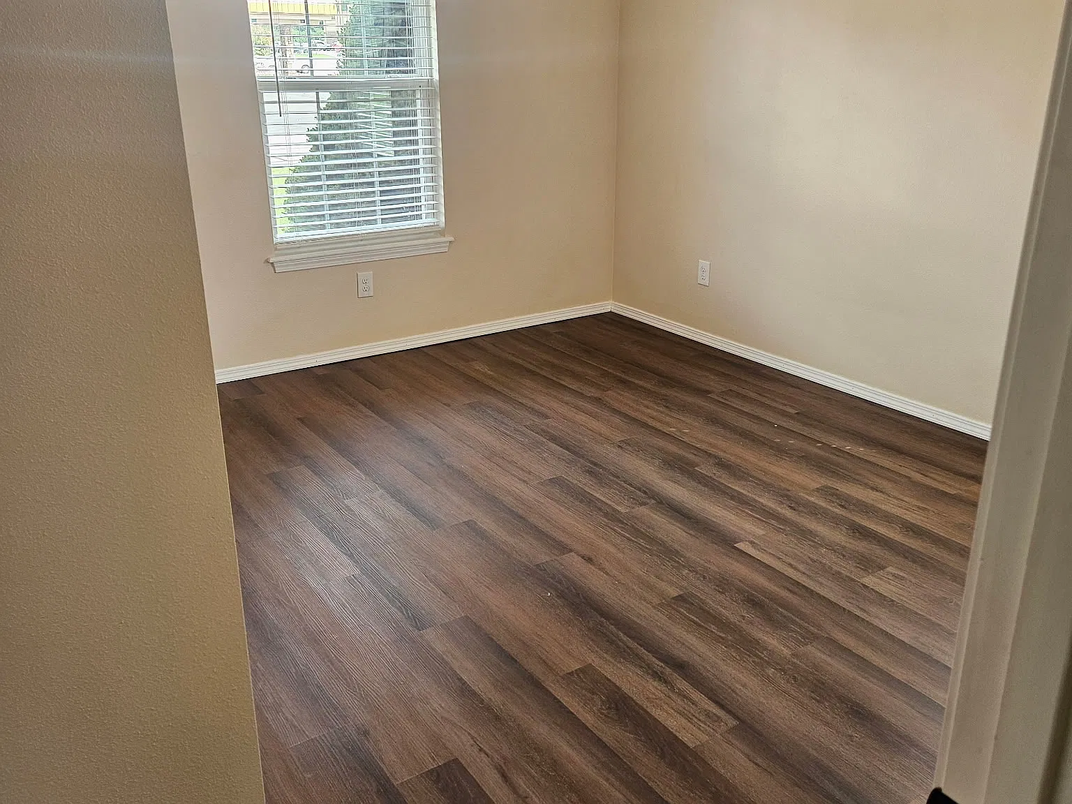 2 bed, 1200 sqft, $1,400 — Photo 4