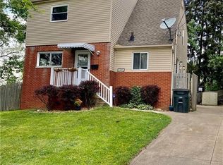 17 Clinton Ave, Akron, OH 44301