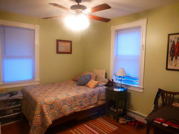 4th image of 8 Emanuel St