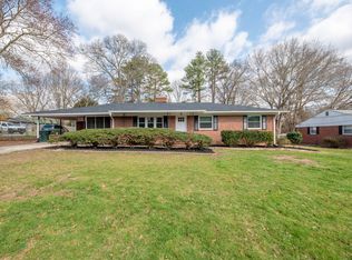 842 Springdale Ln, Gastonia, NC 28052