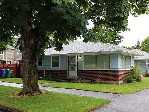 2nd image of 8111 N Chautauqua Blvd