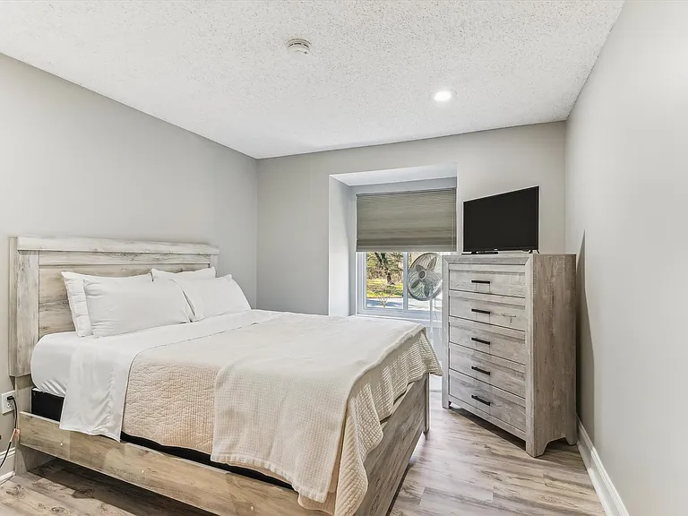 578 Foxpaw Trl — Photo 16