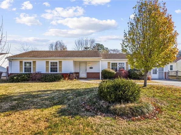 116 N Berwick Cres, Virginia Beach, VA 23452