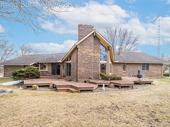 2nd image of 3155 Beechtree Ln