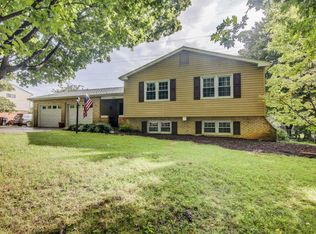 3650 Gaye Ln, Roanoke, VA 24018