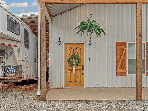 3rd image of 1323 38 County Rd #304