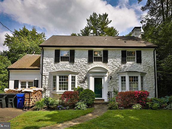 2nd image of 7840 Cedar Ln
