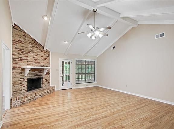 5th image of 915 Tranquility Dr