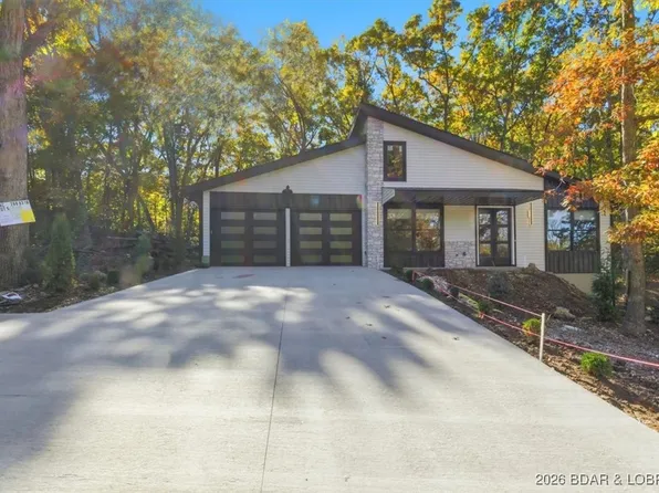 57 W Lake Ct, Sunrise Beach, MO 65079