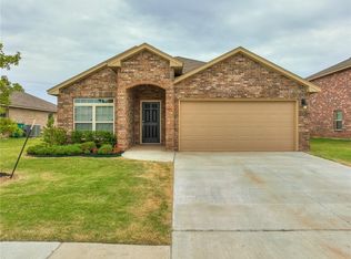 2528 Ressie Ln, Yukon, OK 73099