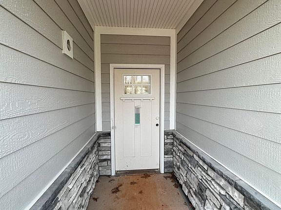 2nd image of 1212 Prospect Dr