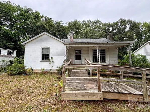 406 Circle Dr W, Shelby, NC 28150