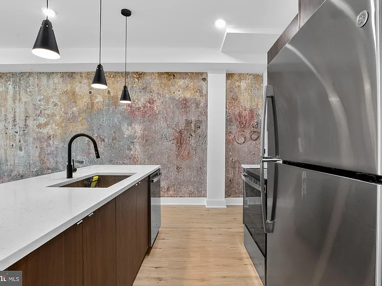 59 N 2nd St #14 — Photo 11