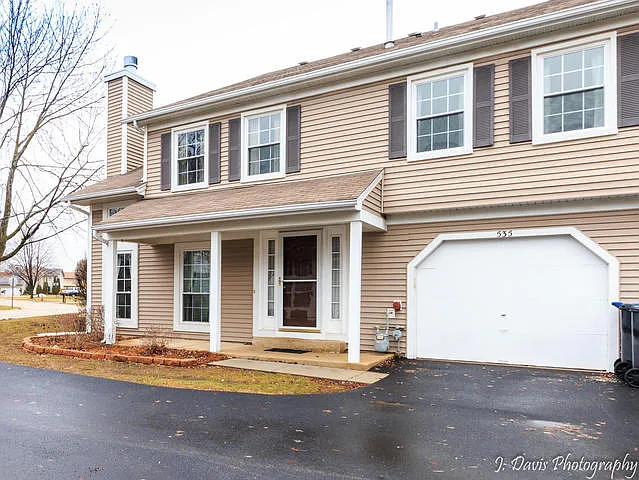 535 East Ave photo 1