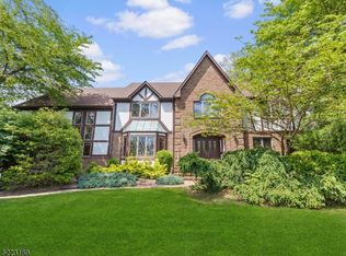 12 Gentry Dr, Long Valley, NJ